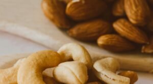 Read more about the article أفضل الوجبات الخفيفة الصحية بين الوجبات لتعزيز الطاقة والمناعة