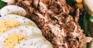 Read more about the article كيف تحافظ على رشاقتك في الشتاء دون حرمان