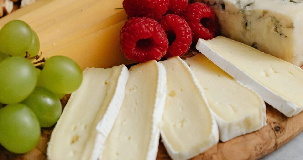 Read more about the article الصحة العقلية والتغذية: كيف يؤثر الطعام على مزاجك وصحة دماغك؟